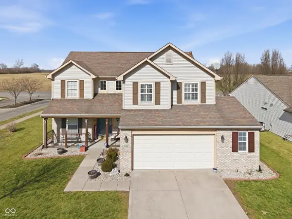 1194 Grassy Creek Circle, Franklin, IN 46131