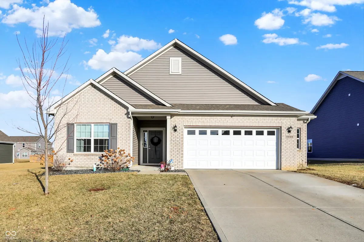 2259 Summer Shore Drive, Greenwood, IN 46143 - #1