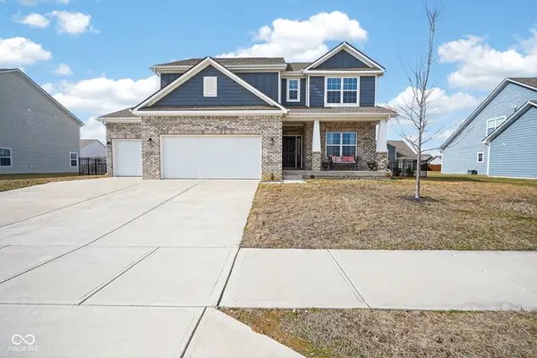 3819 Castle Hill Drive, Brownsburg, IN 46112