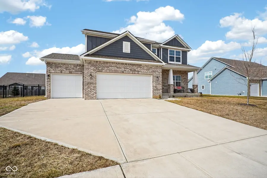 3819 Castle Hill Drive, Brownsburg, IN 46112 - #3
