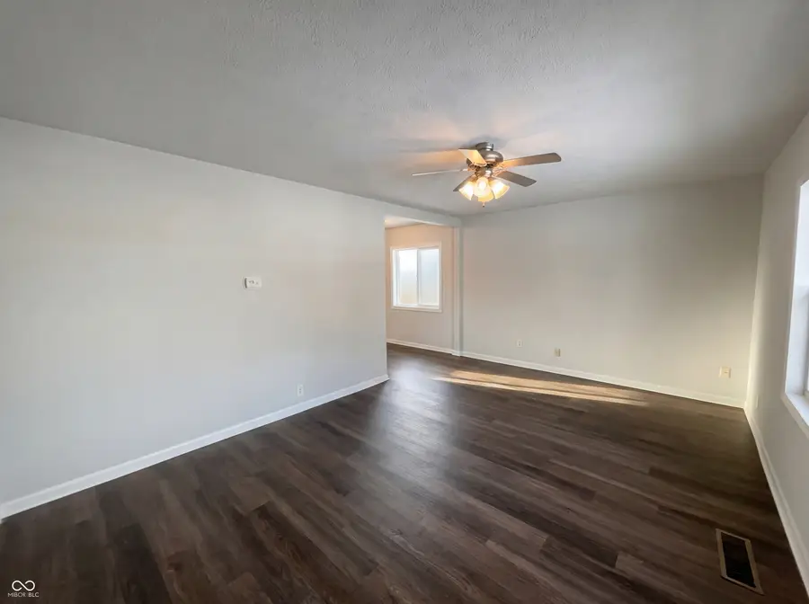 217 Crestwood Drive, New Whiteland, IN 46184 - #3