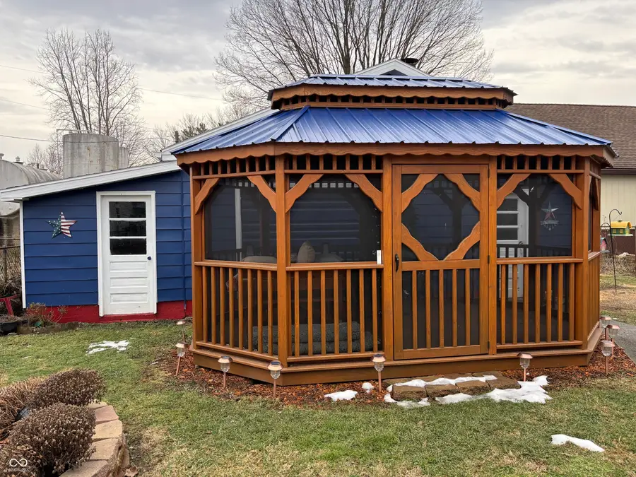 129 W Carey Street, Knightstown, IN 46148 - #3