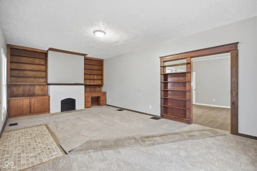 1329 W 3rd Street, Anderson, IN 46016 - #3