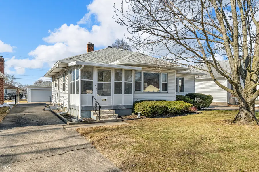 434 N 11th Avenue, Beech Grove, IN 46107 - #2