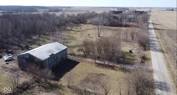 900 North, Wingate, IN 47994