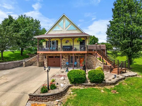 8814 W Meadows Drive, Eckerty, IN 47116