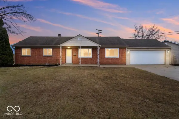 52 Crestview Drive, Greenwood, IN 46143