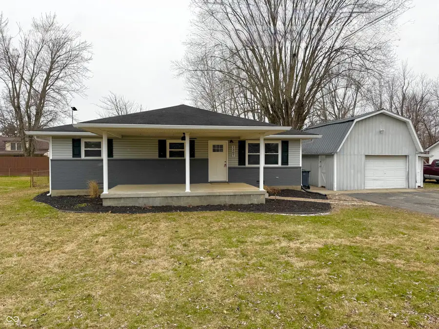 1307 W Cope Lane, Scottsburg, IN 47170 - #2