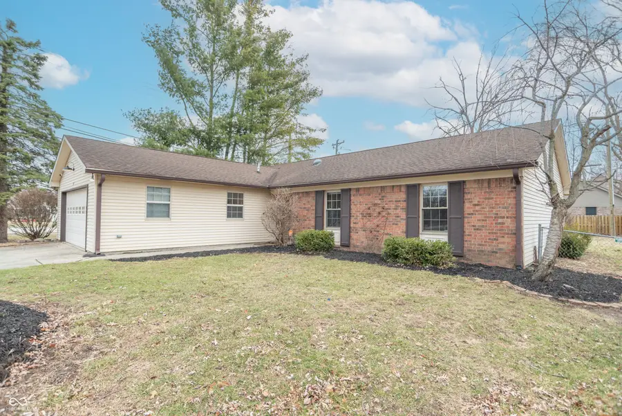 543 N Odell Street, Brownsburg, IN 46112 - #2