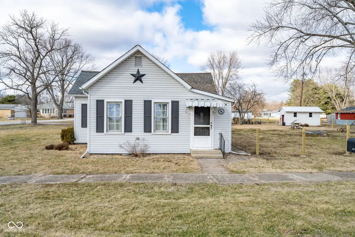 87 E N 1st Street, Carbon, IN 47837 - #1