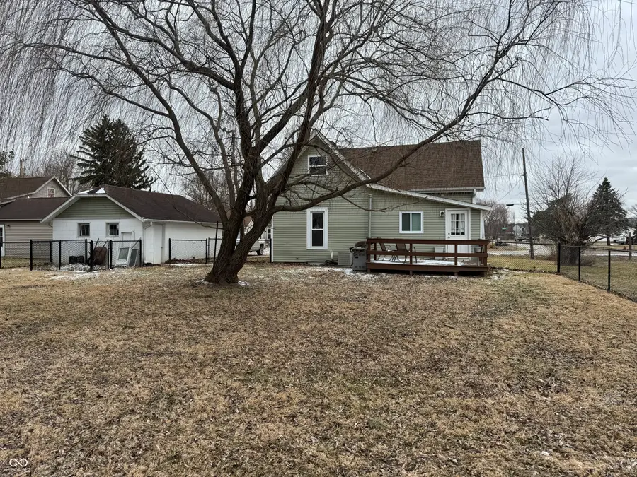 305 N Market Street, Waynetown, IN 47990 - #3