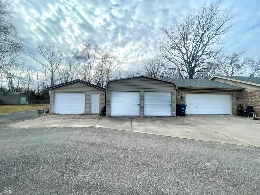 2101 W 16th Street, Muncie, IN 47302 - #2