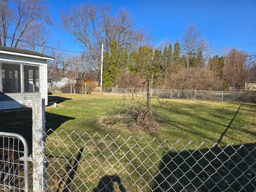 1011 N Michigan Street, Greenfield, IN 46140 - #2