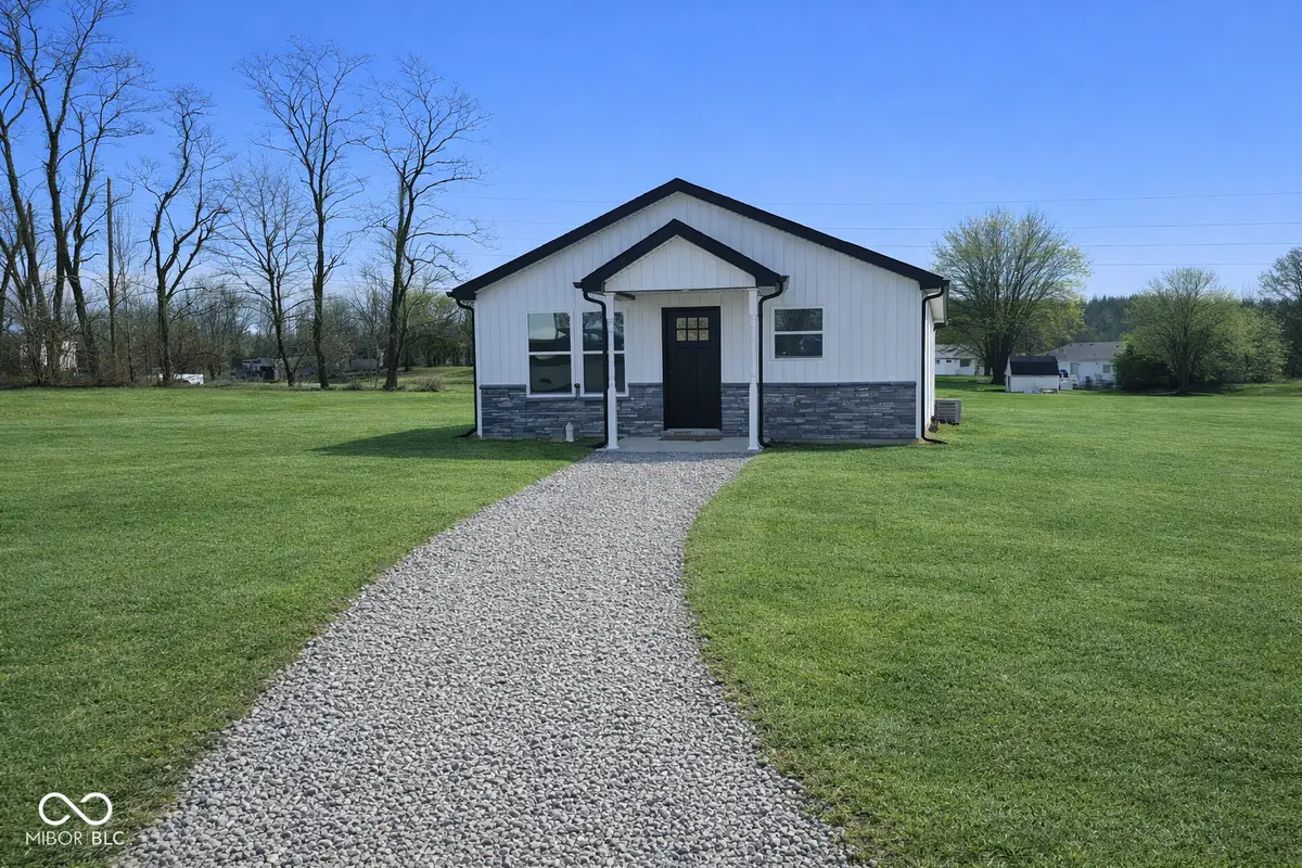 721 Country Manor Street, North Vernon, IN 47265 - #1