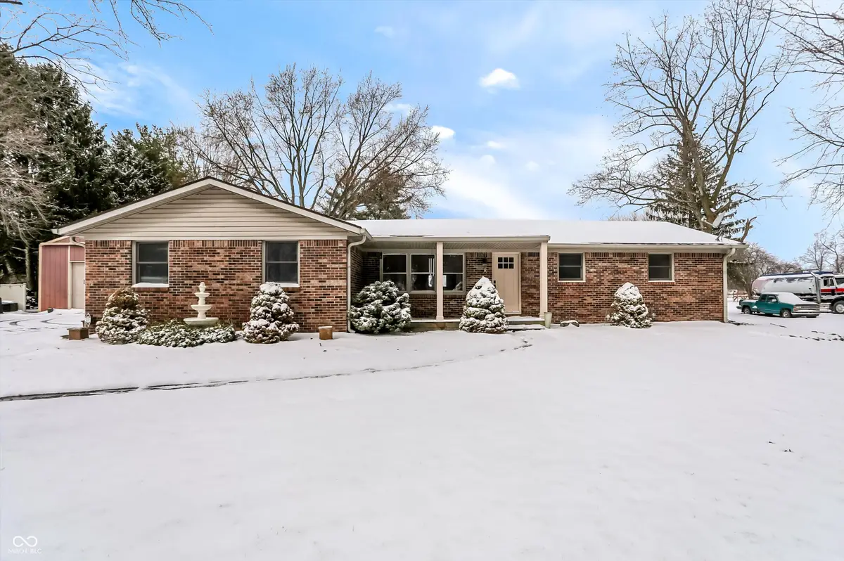 8420 N County Road 150 E, Pittsboro, IN 46167 - #1