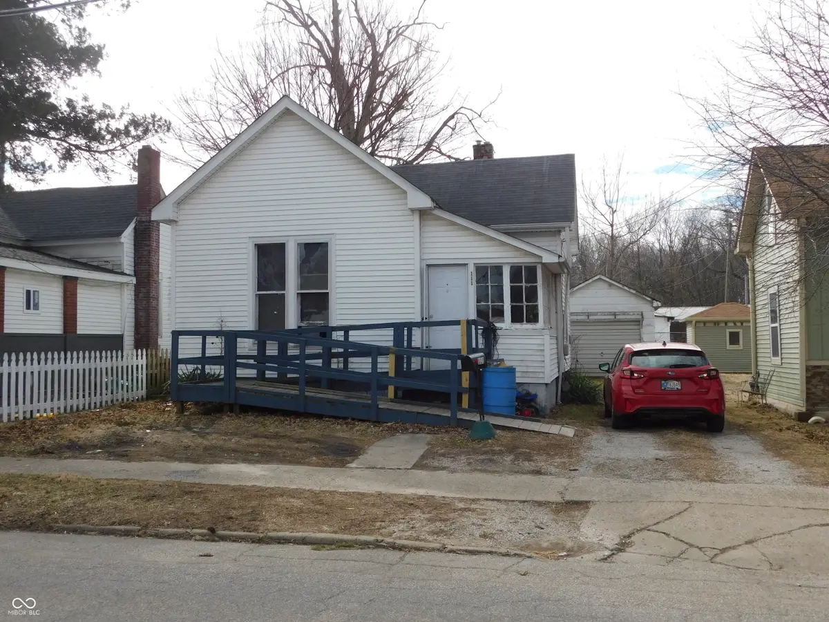 111 W Chestnut Street, Crawfordsville, IN 47933 - #1