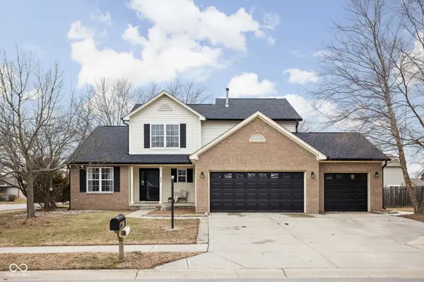 832 Port Drive, Avon, IN 46123