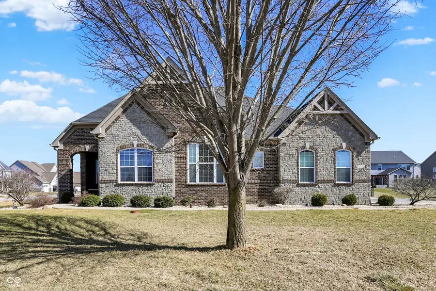 10001 Copper Saddle Bend, Fishers, IN 46040 - #3