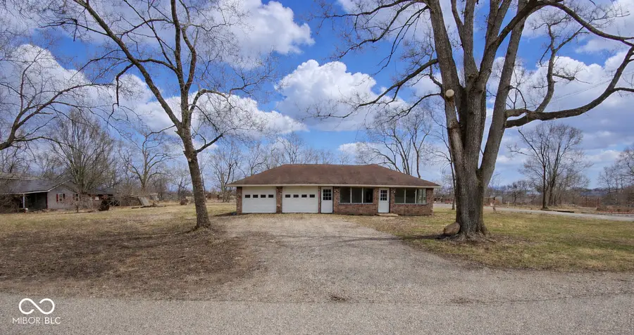 612 Arrasmith Avenue, Cayuga, IN 47928 - #2