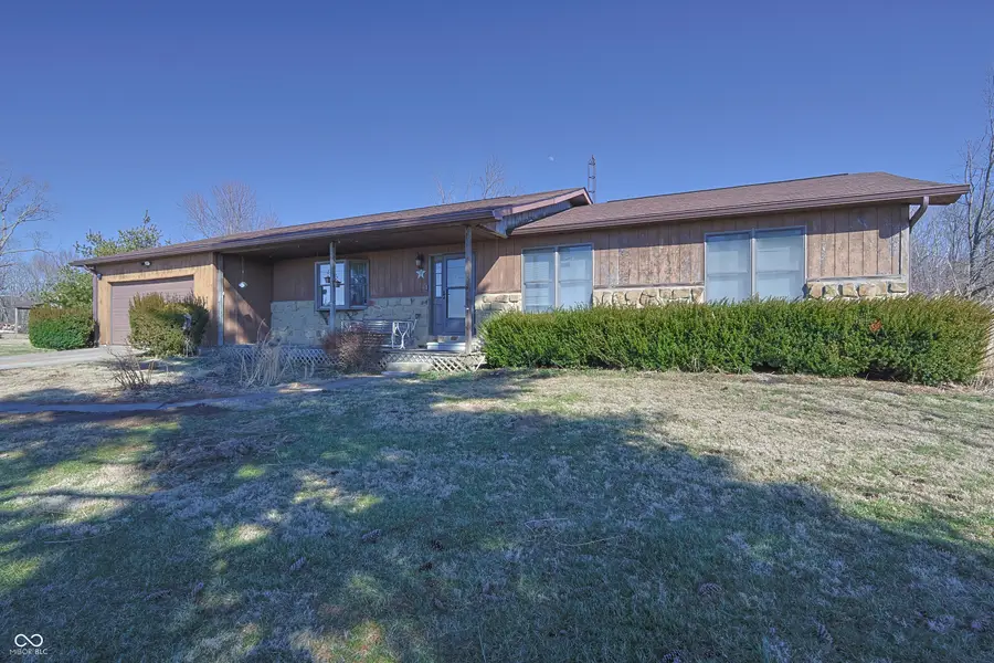 5211 S 450 E, Columbus, IN 47203 - #3