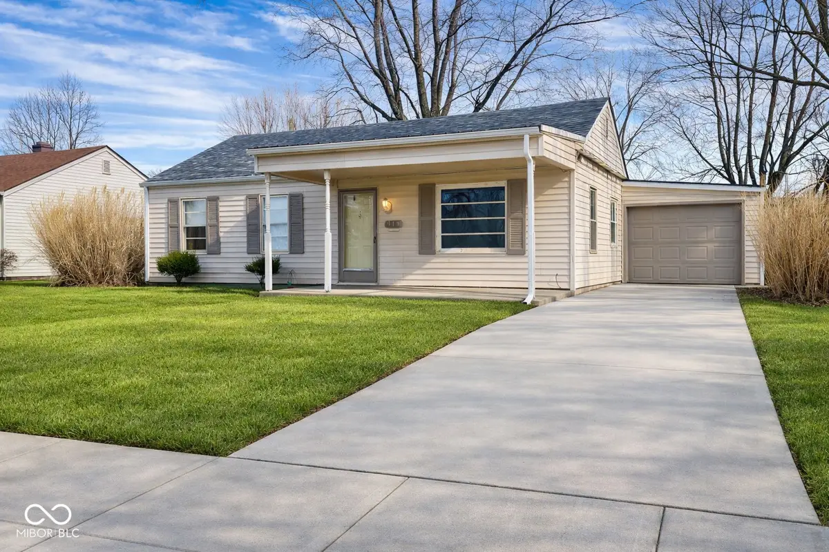 910 Lonsvale Drive, Anderson, IN 46013 - #1