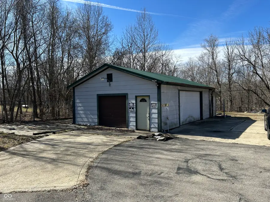Address Withheld By Seller, Trafalgar, IN 46181 - #2