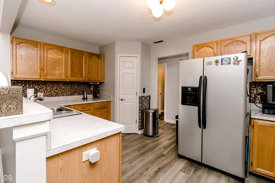 6220 Copper Oaks Court, Indianapolis, IN 46237 - #2