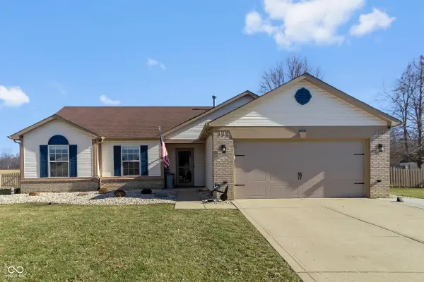 256 Pineview Drive, Mooresville, IN 46158