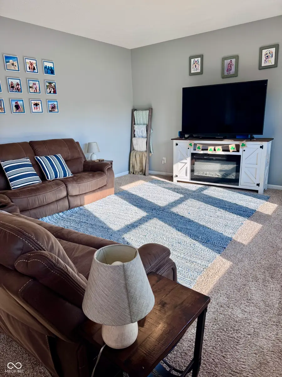 2015 Amur Court, Columbus, IN 47201 - #2