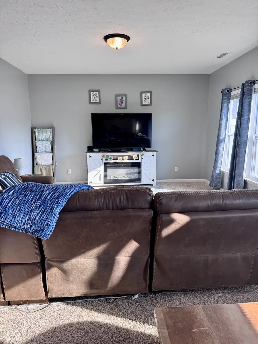 2015 Amur Court, Columbus, IN 47201 - #3