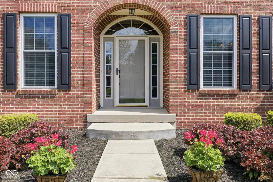 9070 Iris Lane, Zionsville, IN 46077 - #2