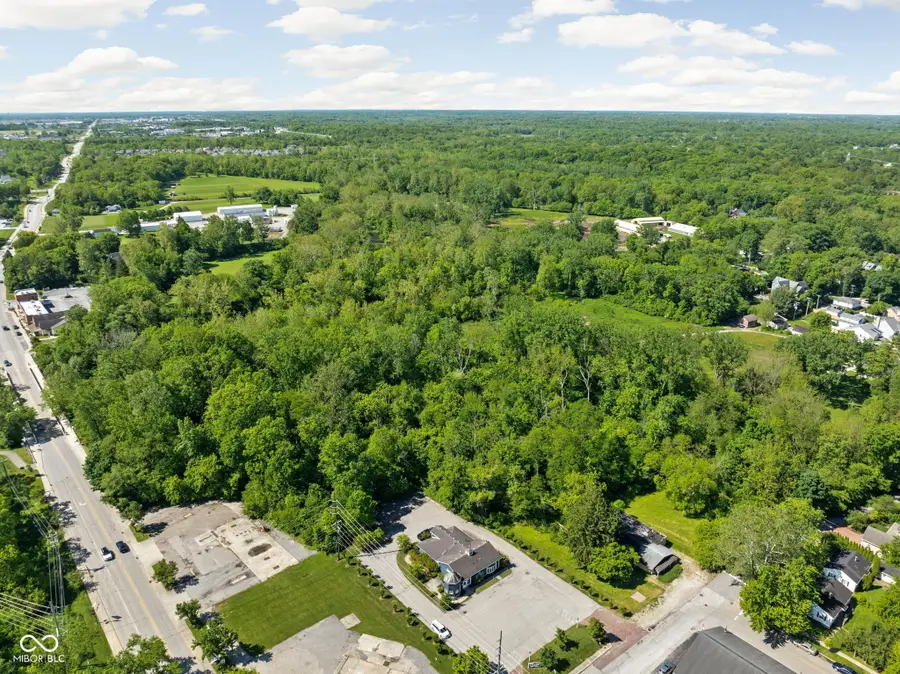 410 S Fourth Street, Zionsville, IN 46077 - #2