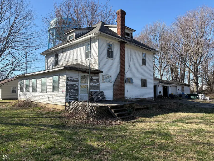 530 E 11th Street, Rushville, IN 46173 - #2