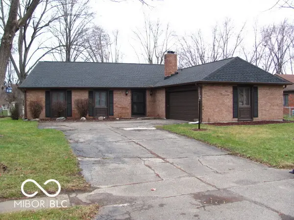 8222 Forsythia Circle, Indianapolis, IN 46219