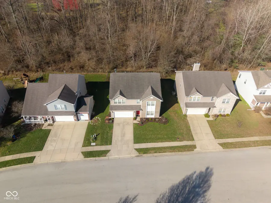 2910 Parkview Drive, Columbus, IN 47201 - #2