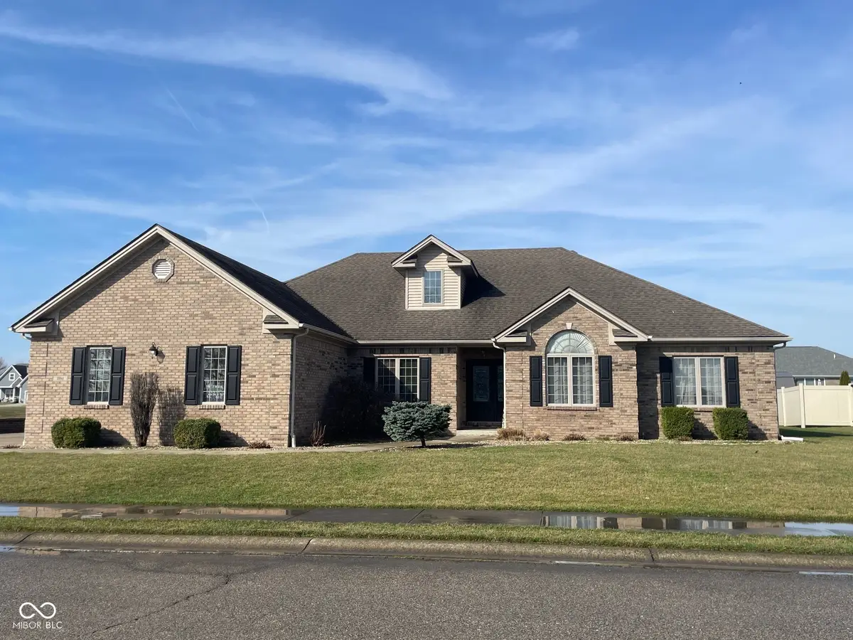 1984 Austin James Lane, Seymour, IN 47274 - #1