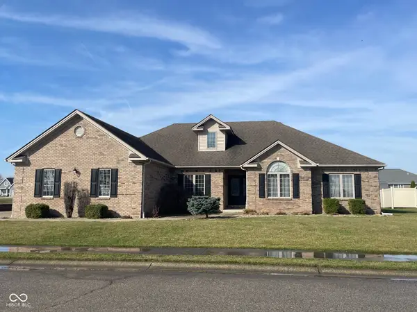 1984 Austin James Lane, Seymour, IN 47274