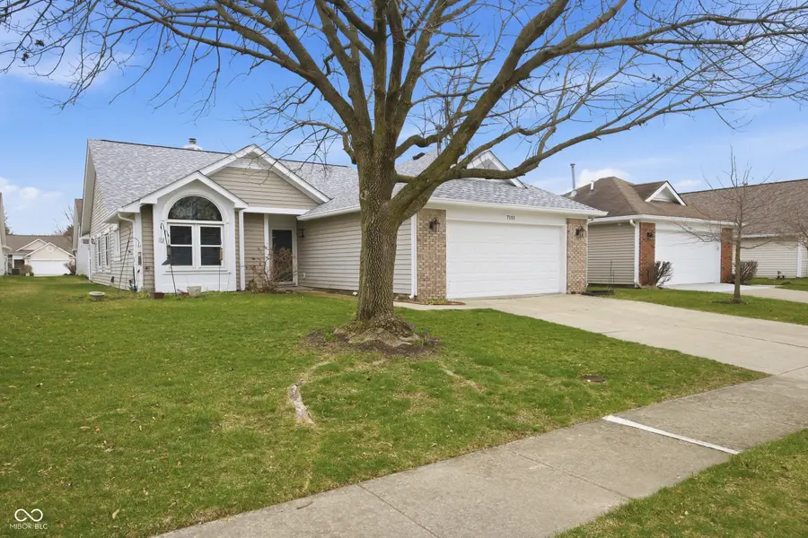 7353 Brackenwood Circle S, Indianapolis, IN 46260 - #2