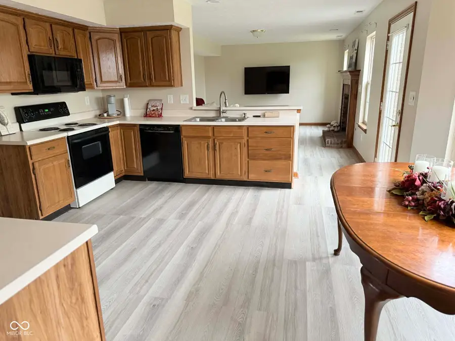 7516 Kilbarron Circle, Indianapolis, IN 46217 - #3