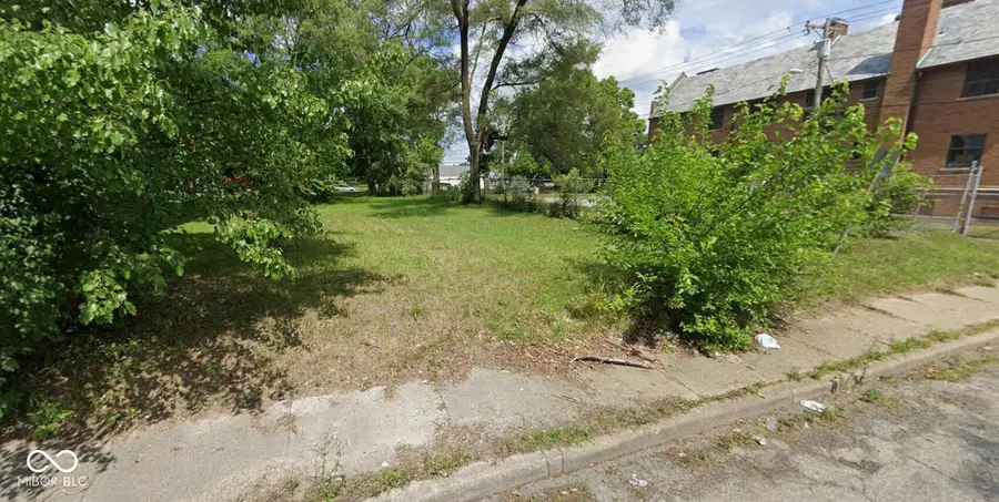 641 N Walnut Street, South Bend, IN 46628 - #2