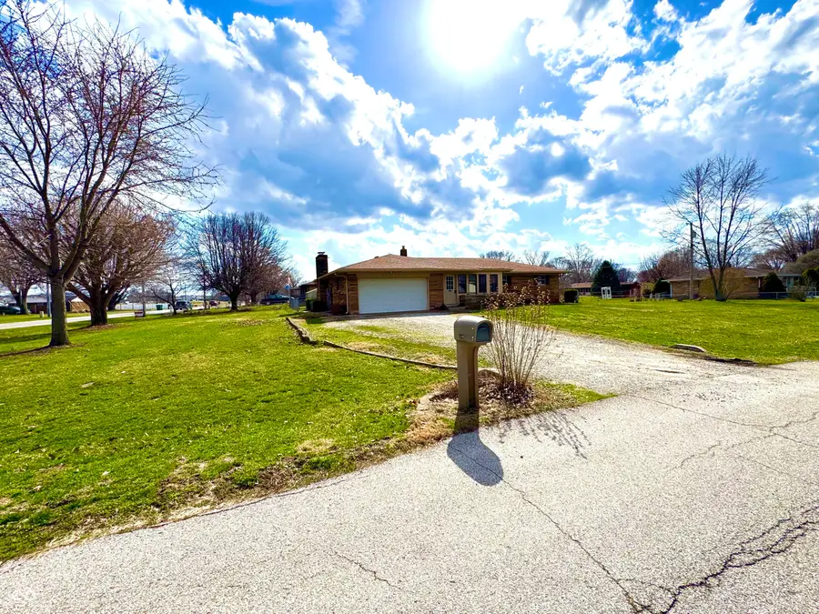 6035 Bluff Acres Drive, Greenwood, IN 46143 - #3