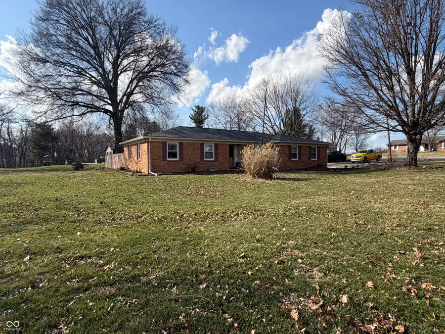 12539 N Woodlawn Drive, Mooresville, IN 46158 - #2