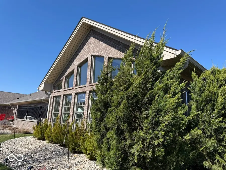 5133 Delray Drive, Columbus, IN 47203 - #2