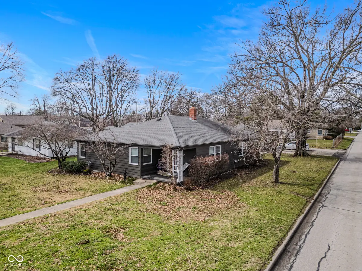 525 25th Street, Columbus, IN 47201 - #1