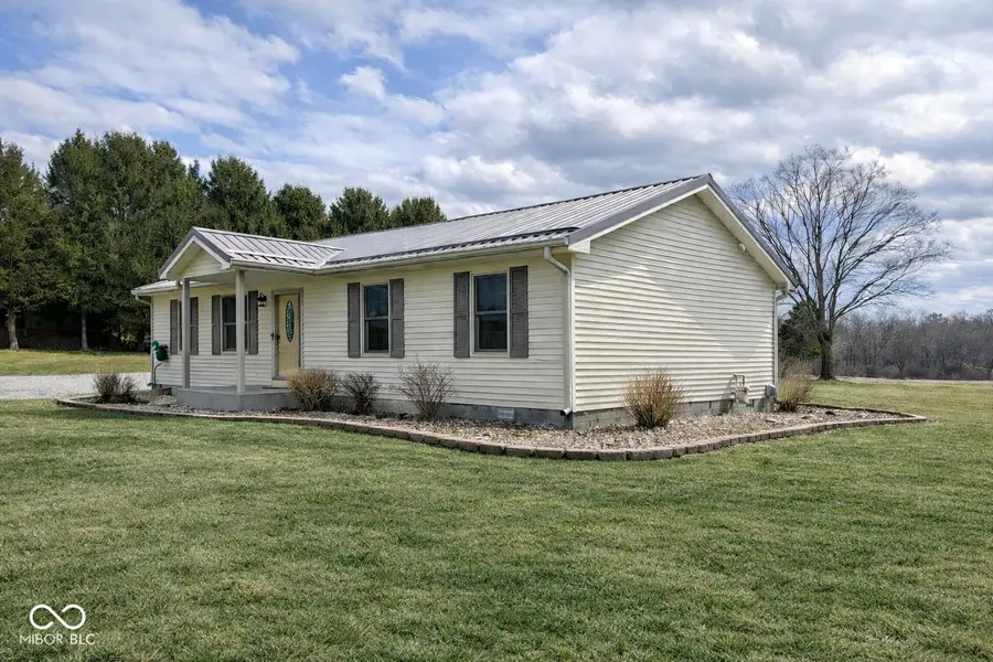 739 E 125 S, Williamsport, IN 47993 - #3