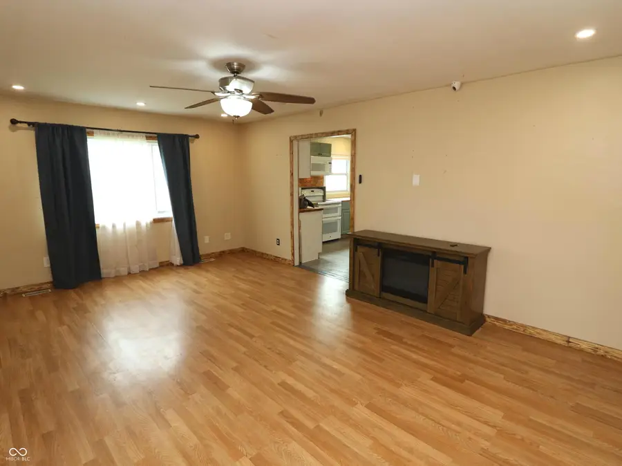 907 Cottage Avenue, Crawfordsville, IN 47933 - #3