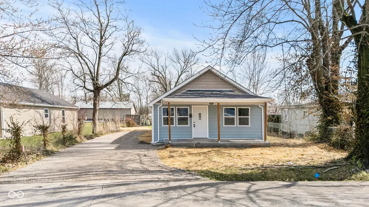 285 S Oak Street, Austin, IN 47102 - #1