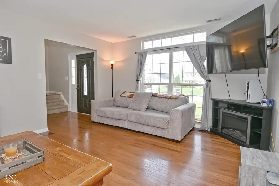 4763 Oakleigh Court, Greenwood, IN 46143 - #3