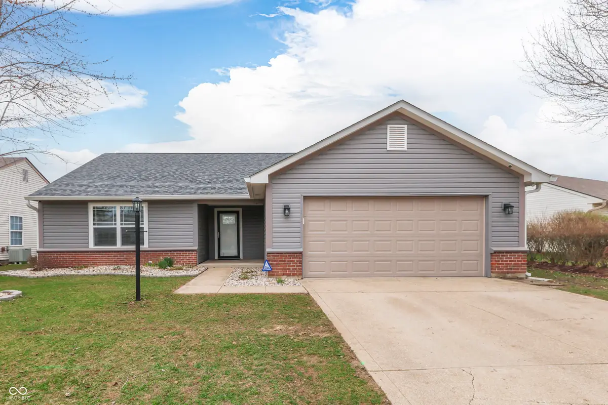 8042 Southern Trails Place, Indianapolis, IN 46237 - #1