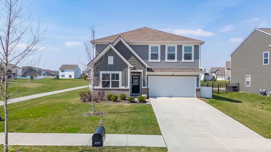 8709 Winton Place, Pendleton, IN 46064 - #2